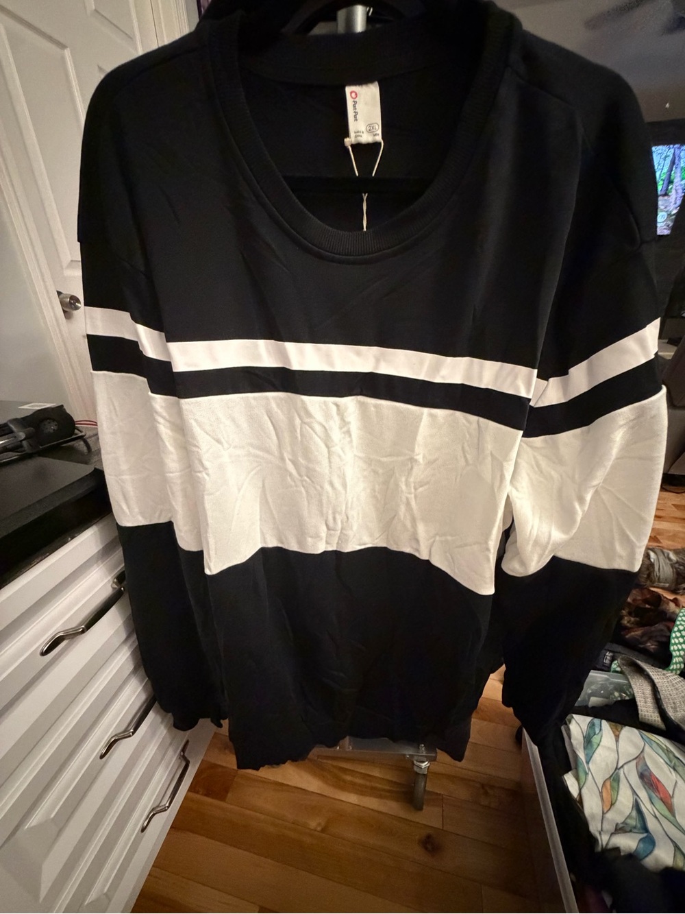 PatPat Black and White Striped Pullover Sweatshirt